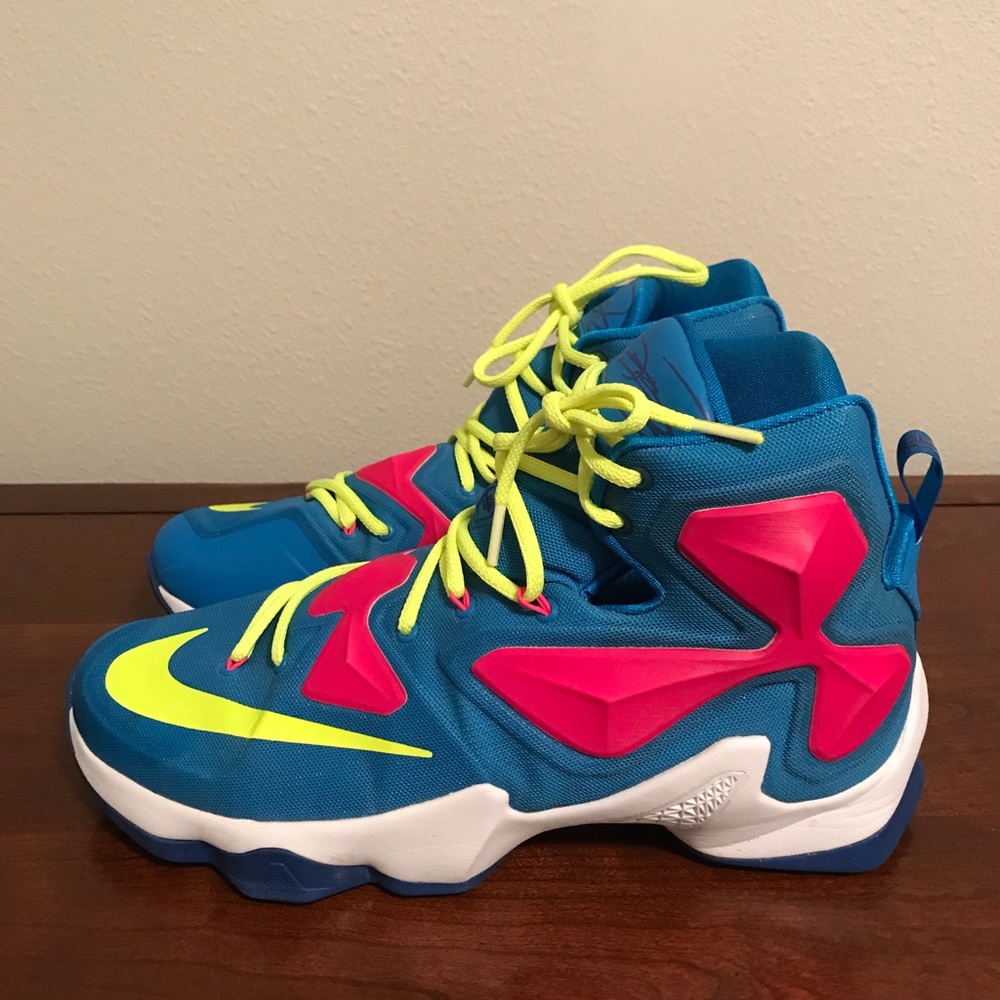 Custom Lebron XIII 13 - NikeiD